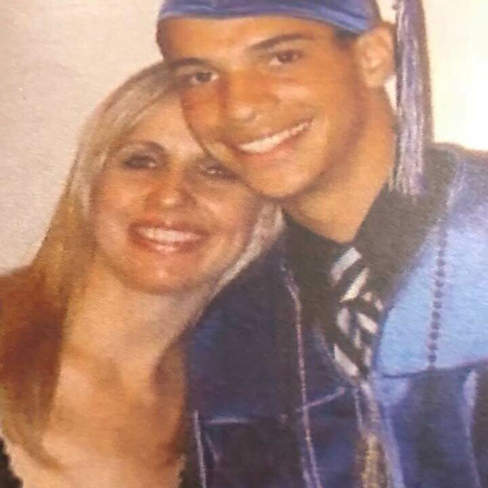 Meet your Posher, Beckee